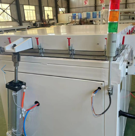 Solaris Panel Laminator.png